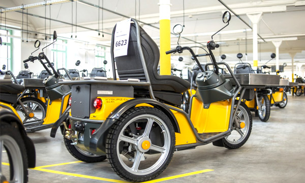 Sonderanfertigung Senioren Elektrofahrzeug und Senioren-Mobil mit 3 Rädern und 4 Rädern. Sonderanfertigung Senioren Elektrofahrzeug und Senioren-Mobil mit 3 Rädern und 4 Rädern.