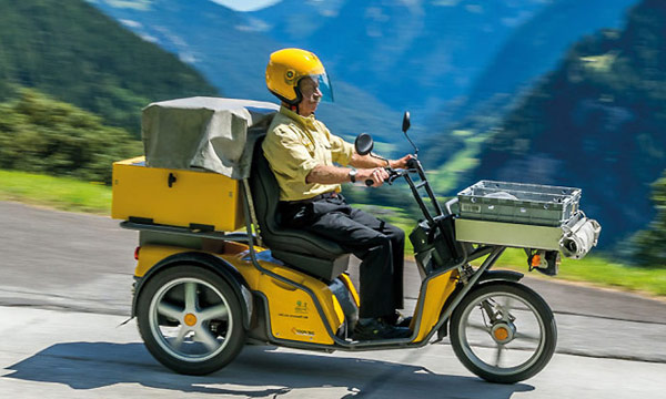 Elektro-Fahrzeug und elektrisches Nutzfahrzeug für Paketdienst mieten